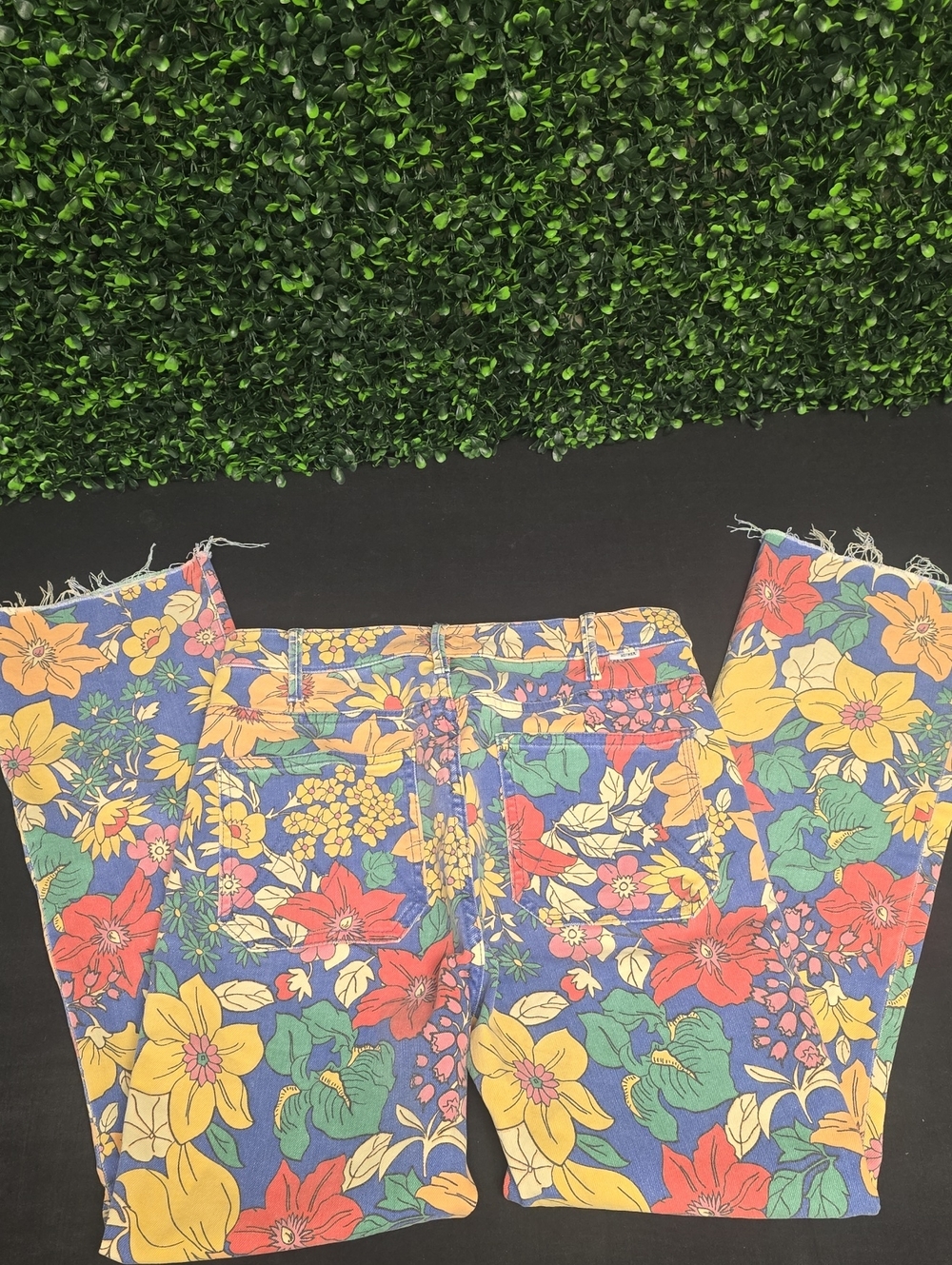MOTHER The Hustler Printed Patch Pocket Jeans- EUC- 28 - Picture 5 of 14